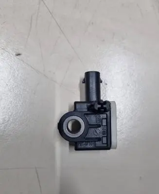 Audi A4 S4 B8 8K Airbag deployment crash/impact sensor 2H0959351 161029205