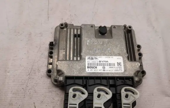 Ford Focus Engine control unit/module 8M5112A650MA 0281012487