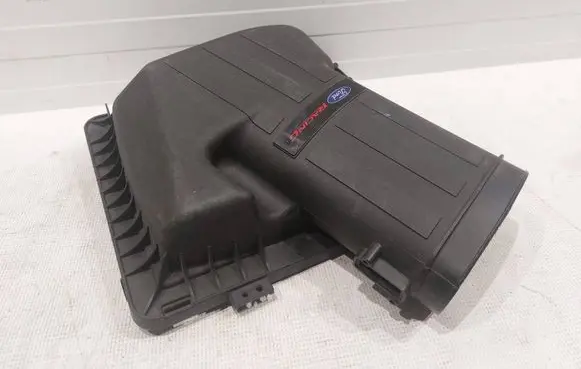 Ford Mustang V Air filter box cover 13109643AA