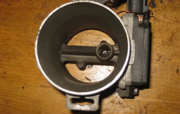 Mazda 121 SM Throttle body valve 
