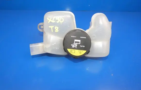 Volvo XC90 Coolant expansion tank/reservoir 31338410 D2L4A