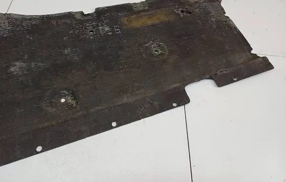 BMW 1 E81 E87 Engine splash shield/under tray 
