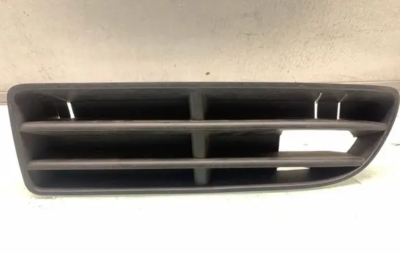 Volkswagen Sharan Front bumper lower grill