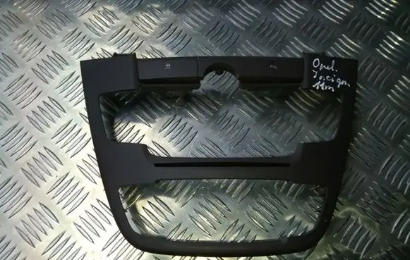 Opel Insignia A Radio/GPS head unit trim GM13277908