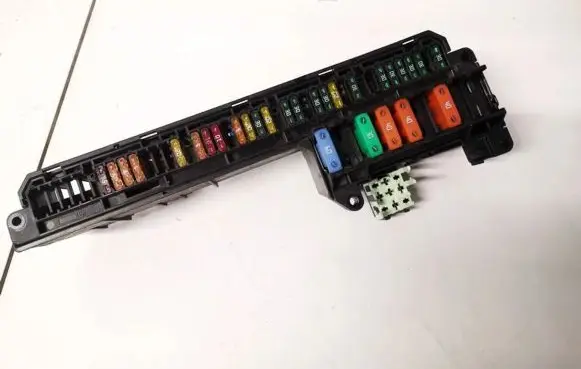 BMW 5 E60 E61 Fuse box set 6114695733002 61146957330-02