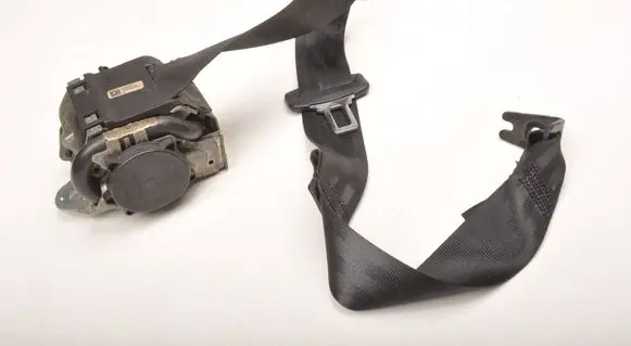 Volvo XC40 Rear seatbelt 32386944