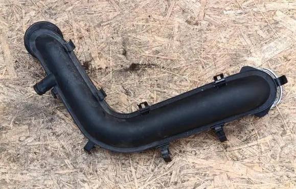 Audi A3 8Y Air intake hose/pipe 05C145673B 05C145674B
