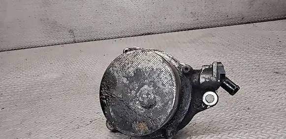 BMW X5 E53 Vacuum pump 