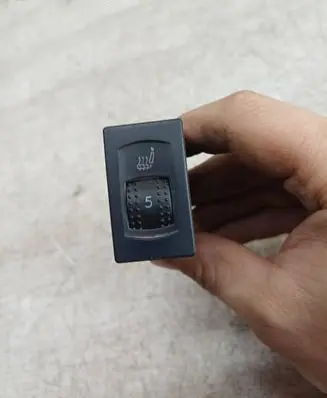 Volkswagen PASSAT B5 Seat heating switch 3B0963563c