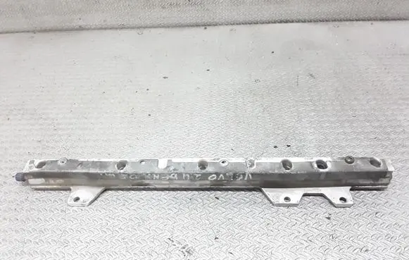 Volvo S60 Fuel main line pipe 9186942