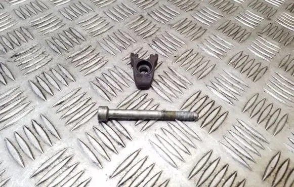 Land Rover Freelander 2 - LR2 Fuel Injector clamp holder