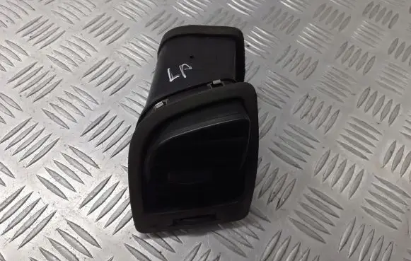 KIA Picanto Dashboard side air vent grill/cover trim 9746007000