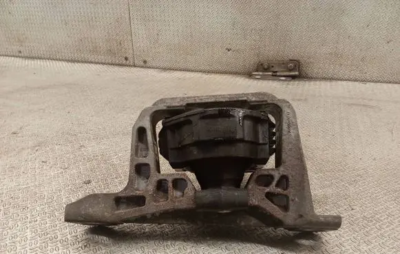 Ford Focus Engine mount bracket CV616F012EB