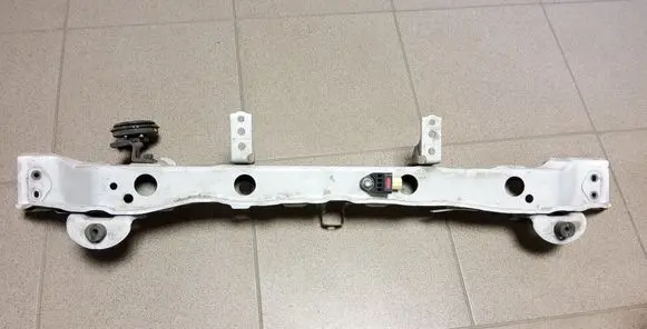 Toyota Yaris Radiator support slam panel