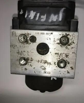 Nissan Pathfinder R50 ABS Pump 476001W300 11000030771