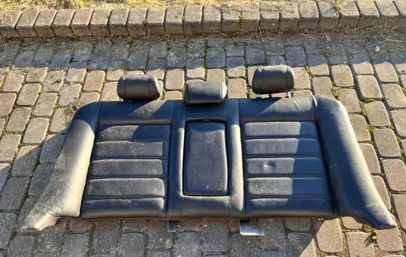 Jaguar X-Type Rear seat 