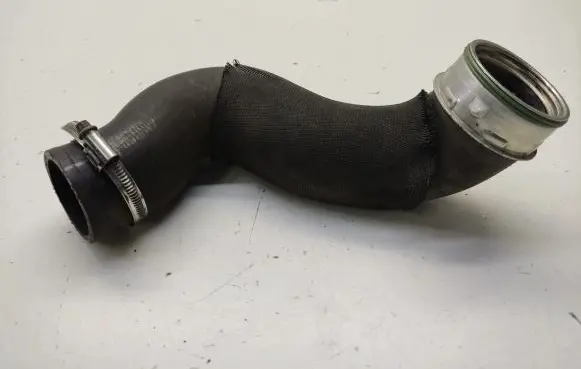 Mercedes-Benz A W169 Air intake hose/pipe A1695280482