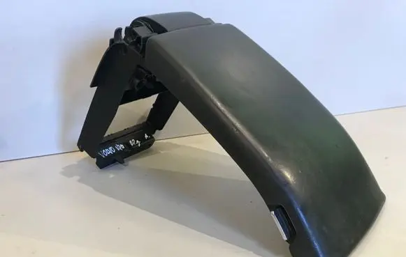 Volvo V70 Armrest 1303437