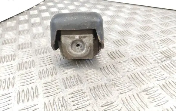 Mercedes-Benz Sprinter W906 Engine mount bracket