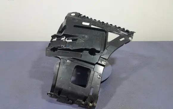 BMW X3 E83 Front bodywork piece 8081886