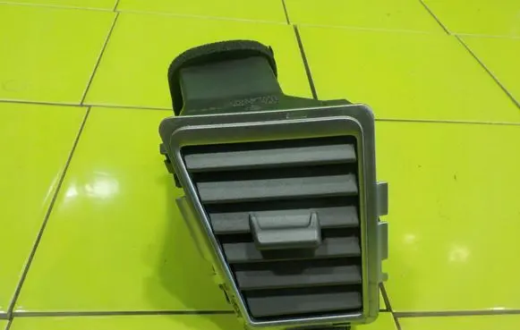 SsangYong Rodius Dashboard air vent grill cover trim 6961A21000