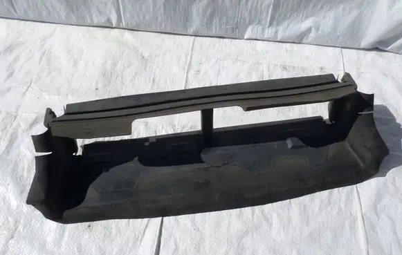Ford Focus Intercooler air channel guide 