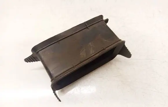 Skoda Superb B5 (3U) Air intake duct part 3U0819159