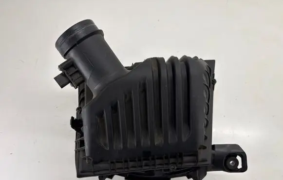 BMW 2 F44 Air filter box 8655835 13718655835