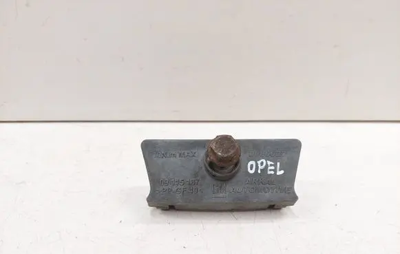 Opel Insignia A Battery bracket 09115187
