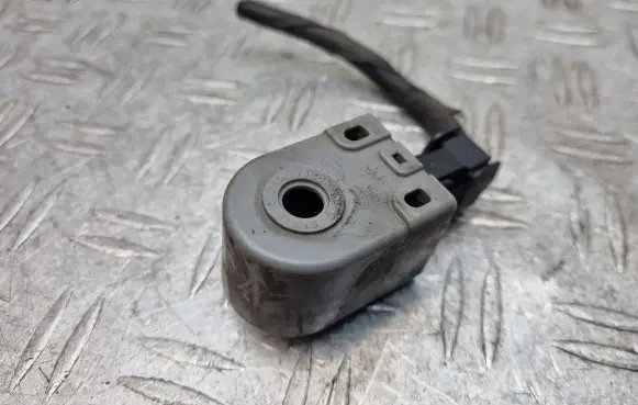 Hyundai ix35 Alarm relay 957103L010