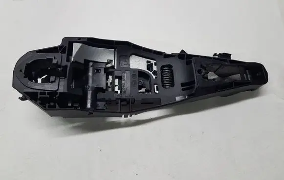 Peugeot 3008 II Front door coupe exterior handle/bracket 9822245180