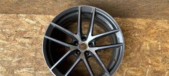 Porsche Macan (95B) R20 alloy rim 95B601025EK B001081