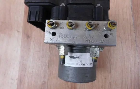 Honda CR-V ABS Pump 0265259458 V19TNYG0