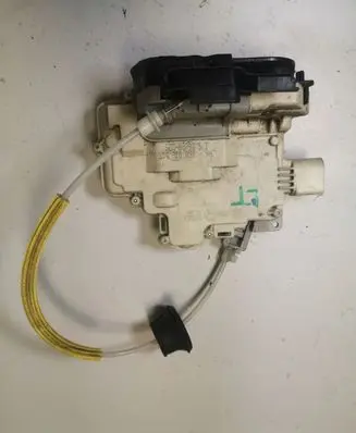Audi A4 S4 B6 8E 8H Rear door lock