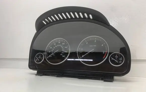 BMW 5 F10 F11 Speedometer (instrument cluster) 25811511 21199486 9249347