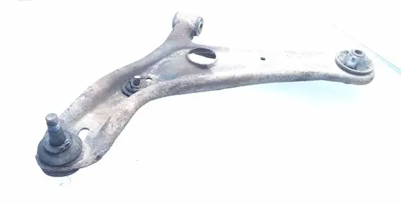 Toyota Yaris Front lower control arm/wishbone