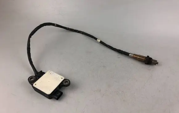 Volkswagen Tiguan Lambda probe sensor 05L906261H