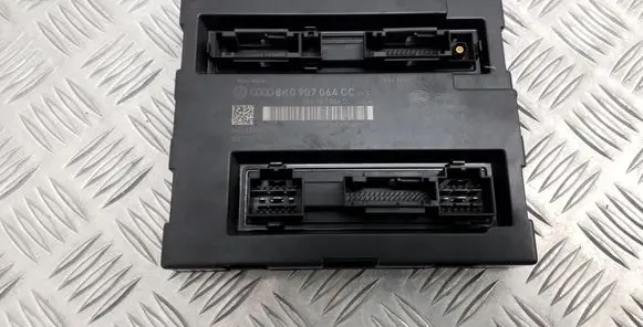 Audi A4 S4 B8 8K Comfort/convenience module 8K0907064CC