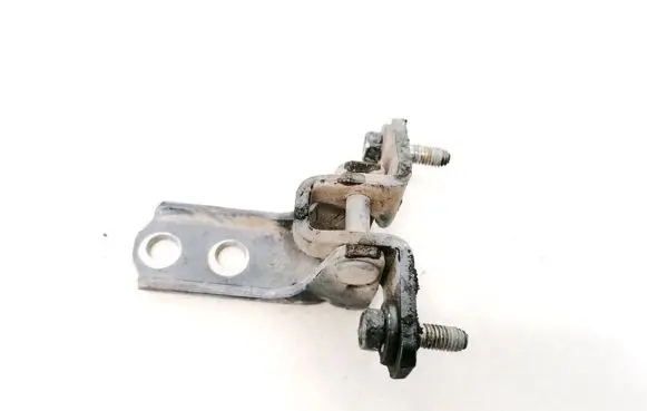 Mitsubishi Lancer Rear door lower hinge
