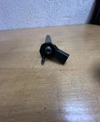Mercedes-Benz ML W164 Fuel injector A642070 0445115027