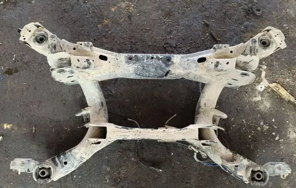 Infiniti EX Rear subframe 