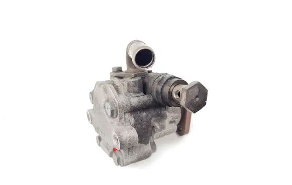 Audi A6 S6 C5 4B Power steering pump