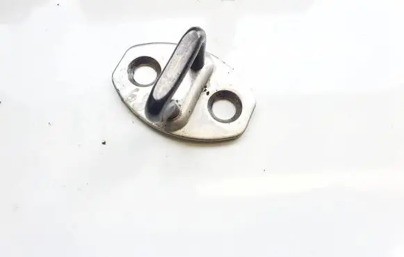 Volkswagen Tiguan Rear door lock loop/hook striker 1k0837033