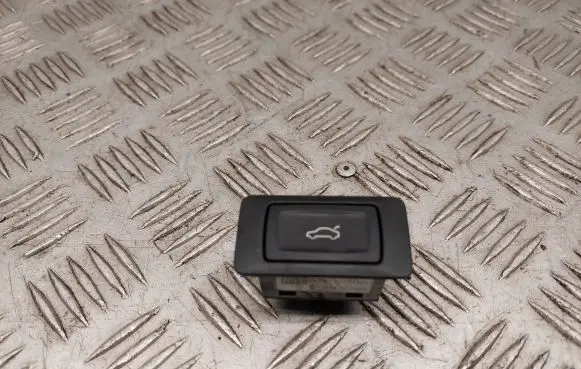 Audi Q5 SQ5 Tailgate opening switch 4G0959831A