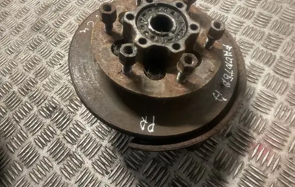 Opel Frontera A Front wheel hub spindle knuckle 
