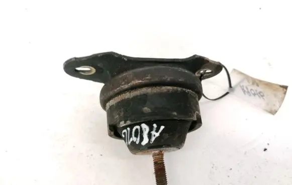 Peugeot 807 Engine mount bracket