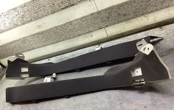 Mercedes-Benz CLS C218 X218 (C) pillar trim