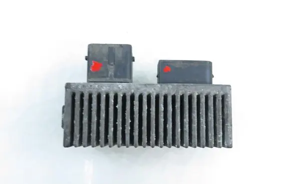 Renault Master III Glow plug pre-heat relay 271206395R