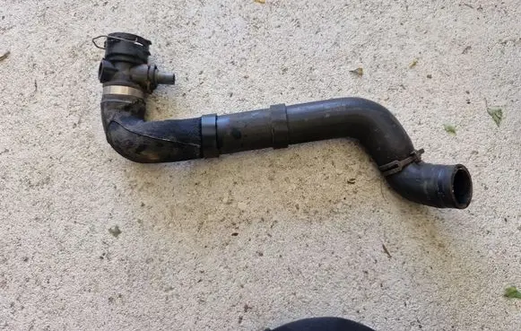 Volkswagen Phaeton Engine coolant pipe/hose 3D0122051AD