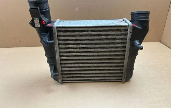 Seat Exeo (3R) Intercooler radiator 8E0145805AA 038906051C